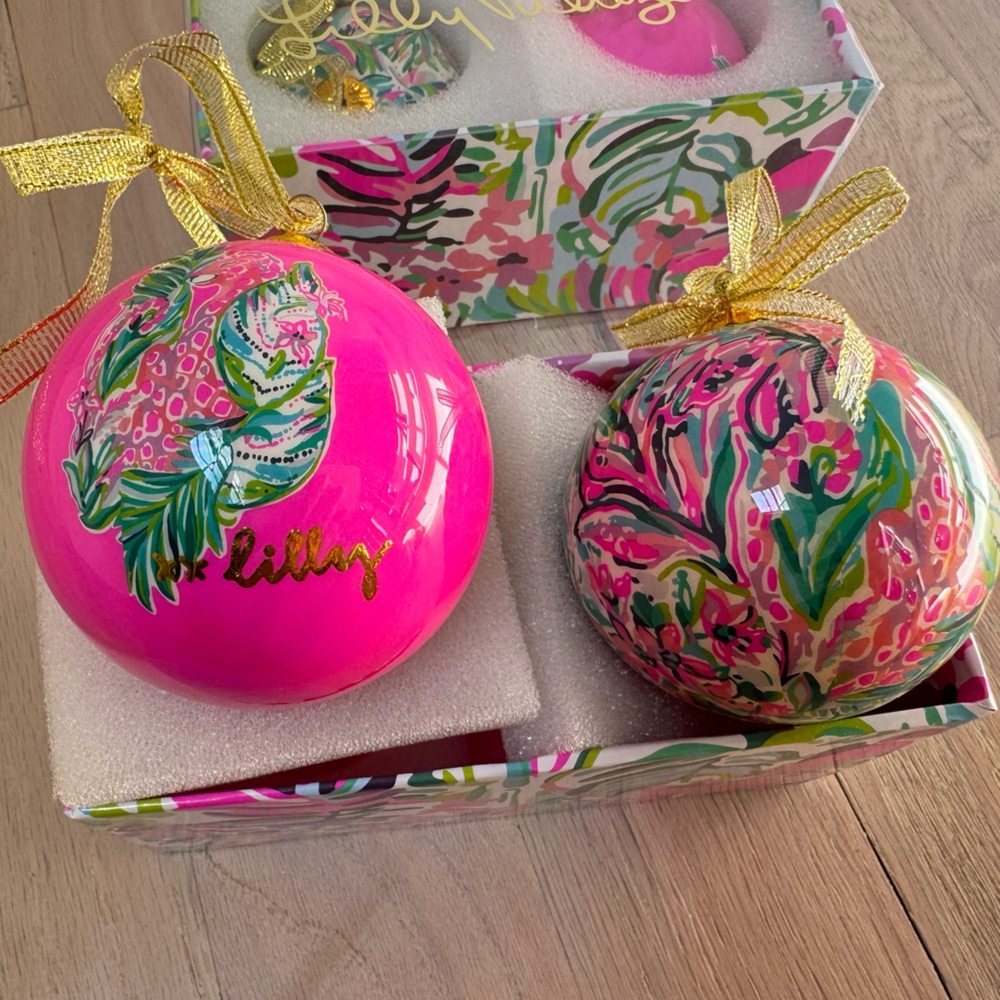 Lilly Pulitzer 2 Pack Ornament Set x2